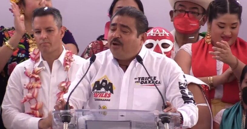 Alejandro Avilés Álvarez actos anticipados de campaña Oaxaca