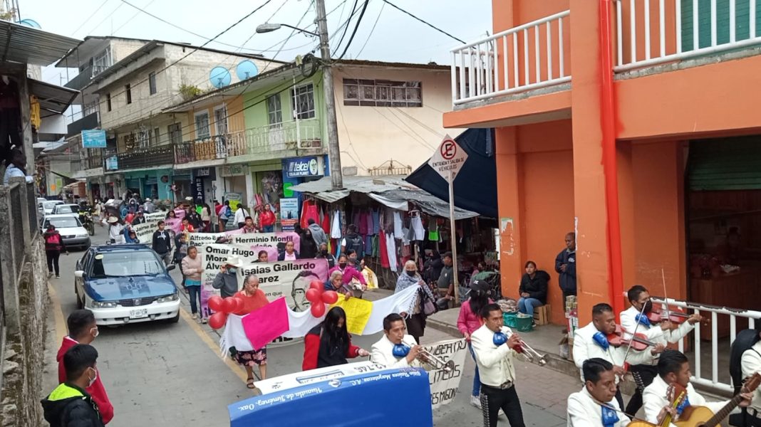 Eloxochitlán de Flores Magón presos políticos